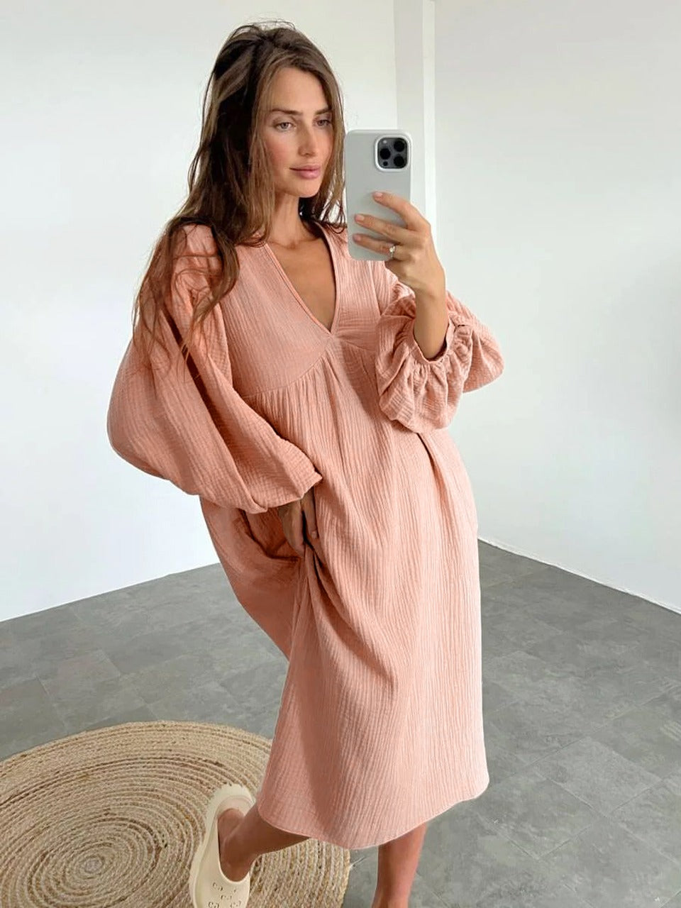 Angela | Casual Midi Dress with V-Neck and Puff Sleeves