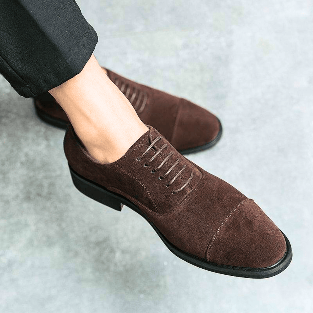 Men's Matte Suede Shoes with Elongated Shape for Everyday Wear