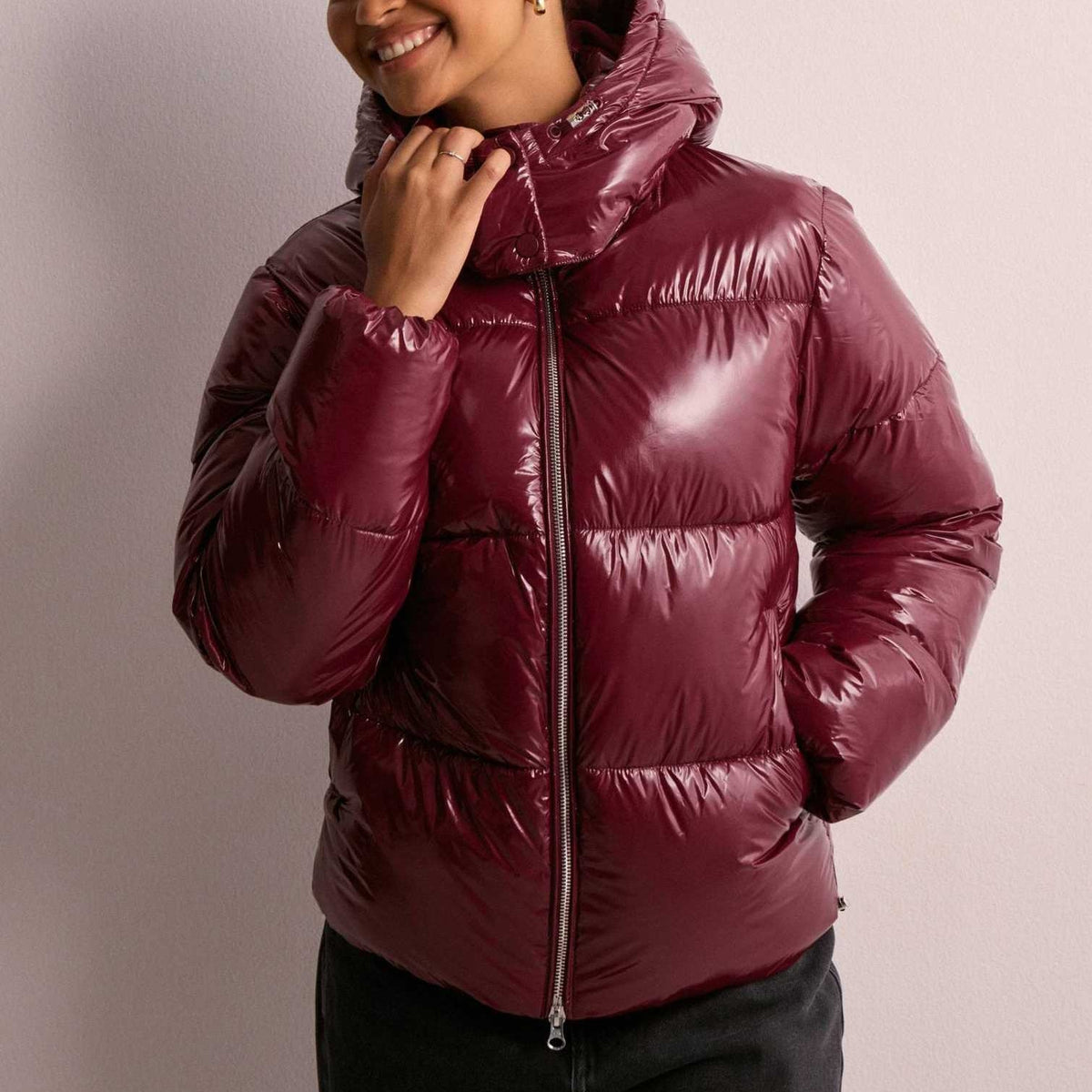 Women's Hooded Quilted Puffer Jacket with Zip Closure